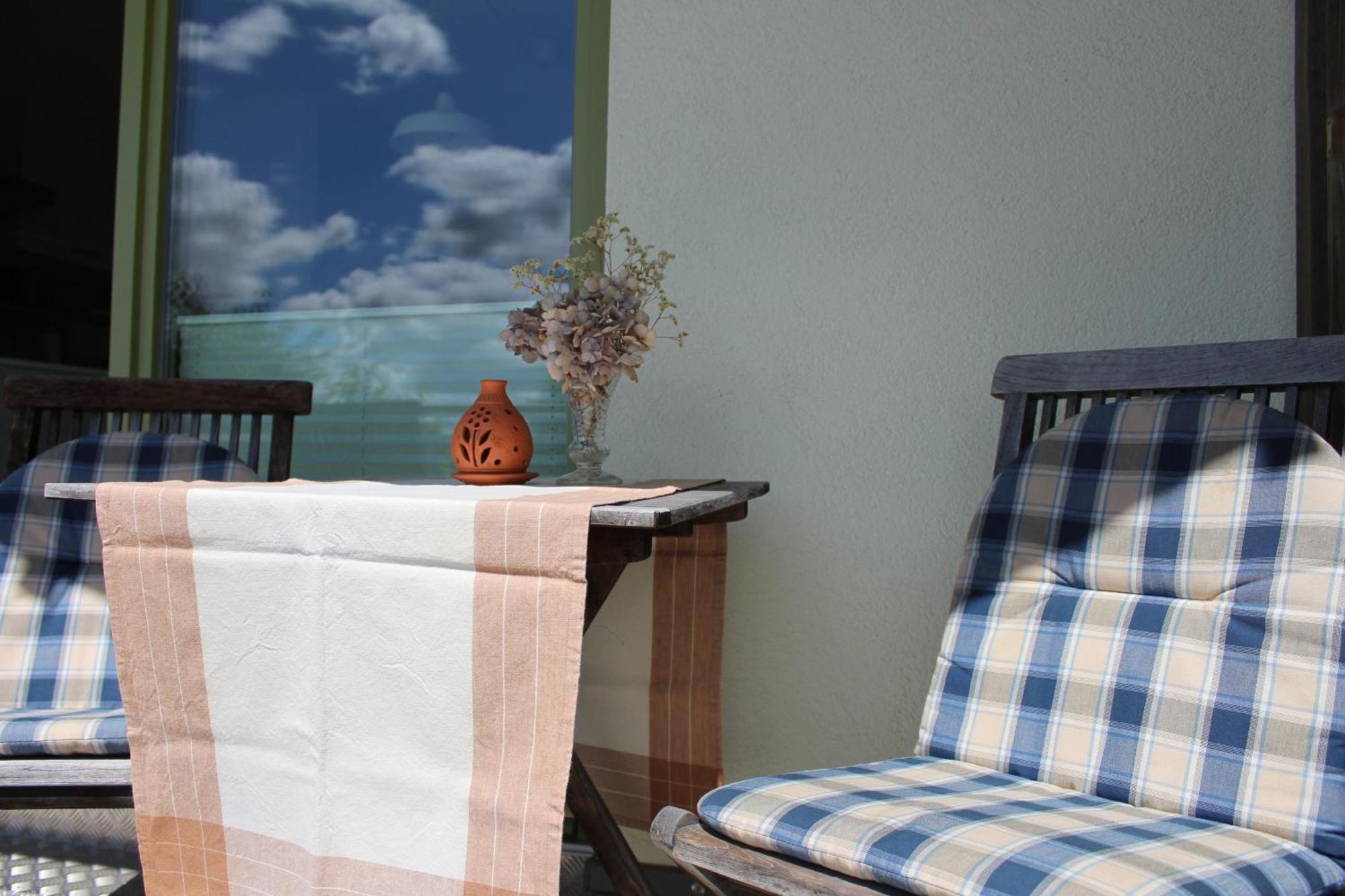 Schwalbennest Am Cafe Wunder Bar Apartman Bad Sulze Kültér fotó